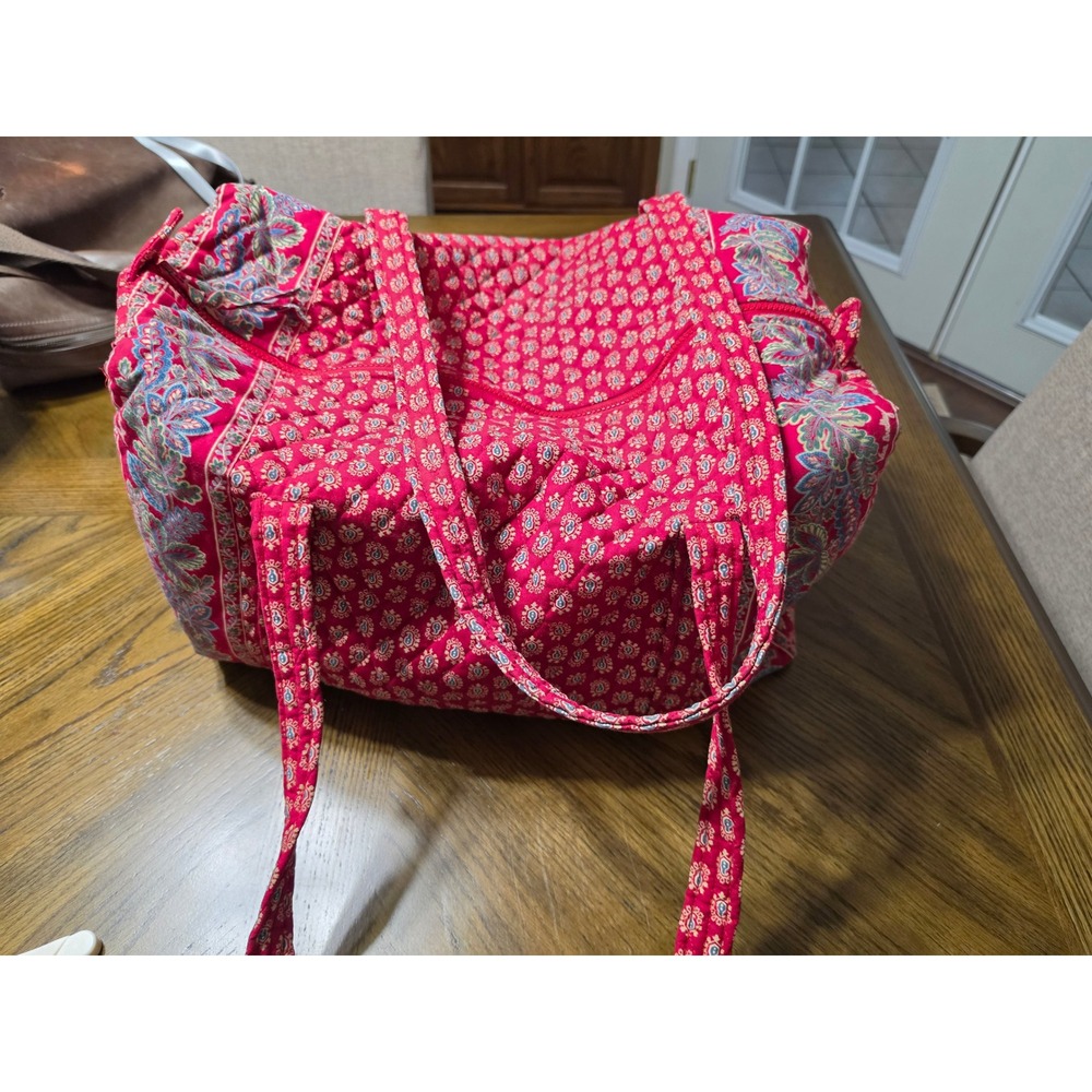 Vera Bradley Red Paisley Quilted Cotton Duffel Travel Weekender bag tote